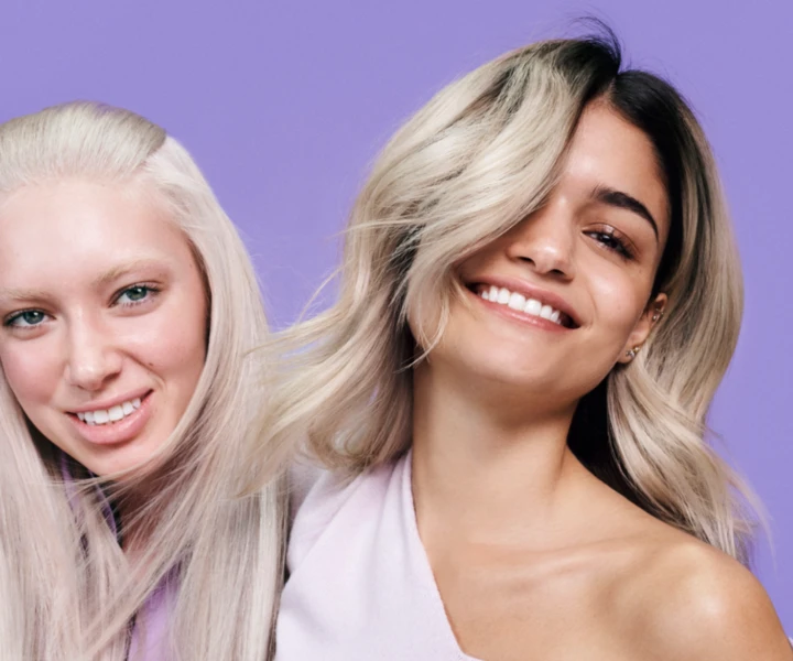 Kudrnatá Matrix modelka na Curl Can Dream.